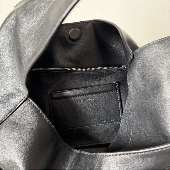 Reformation Small Vittoria Tote - Picture 6 of 8